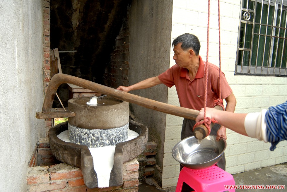 磨豆桨 （文化馆供稿）.JPG
